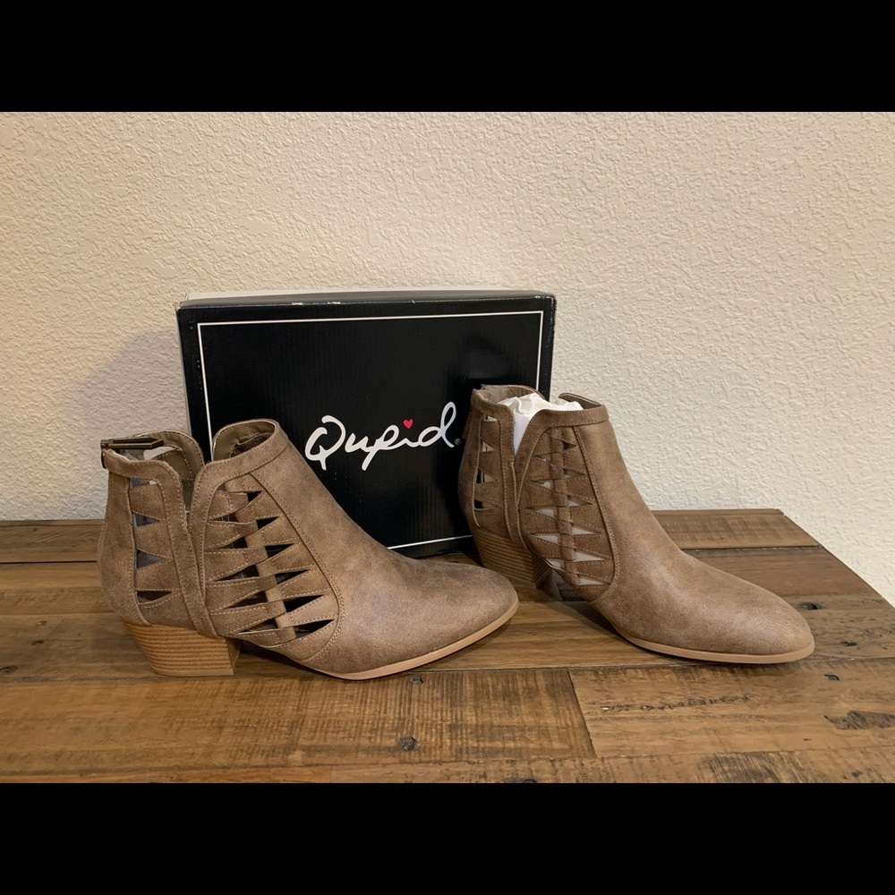 Qupid booties!